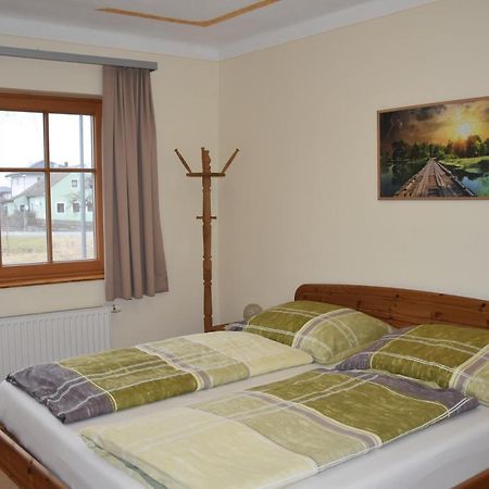 Biohof Weissensteiner Apartment Ullrichs Bagian luar foto